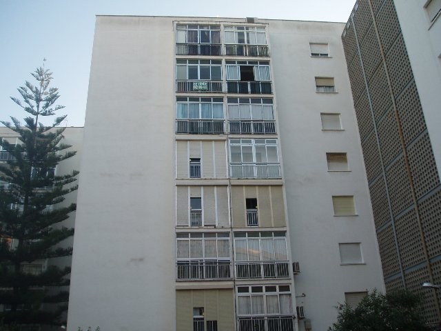 3 Bed Apartment for sale in Estepona