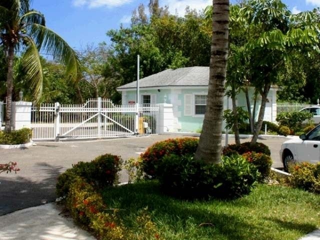 Apartment/townhouse - Royall Beach.. - 2