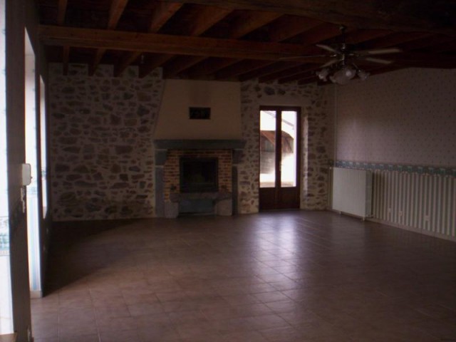 Vente Maison 5 Pieces De 160 M2 53300.. - 2
