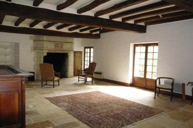 4 bedroom Longere For Sale: 86000 12 KM.. - 2