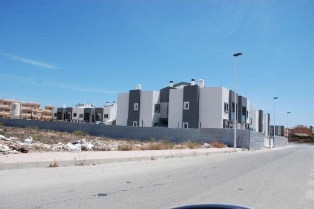 New bungalows in Torrevieja