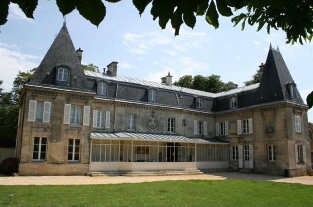 9 bedroom Castle For Sale: 60200 OISE - 2