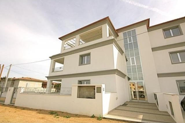 2 Bedrooms - Apartment - For Sale - 2