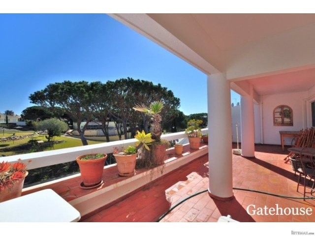 Vale do Lobo 2 Bed Apartment For Sale