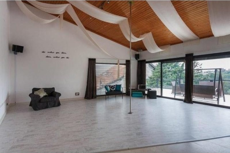 7 bedroom Villa For Sale: Vrhovec.. - 2