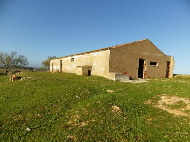 - Land / Ruin - Algarve - For Sale