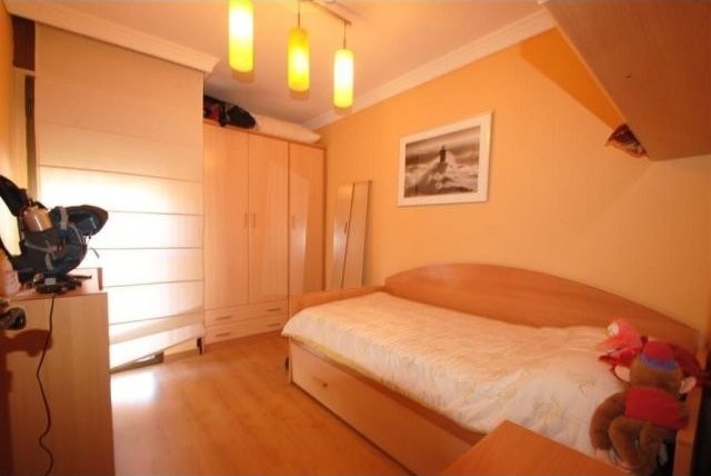 Town House - Townhouse in Urb... - 2