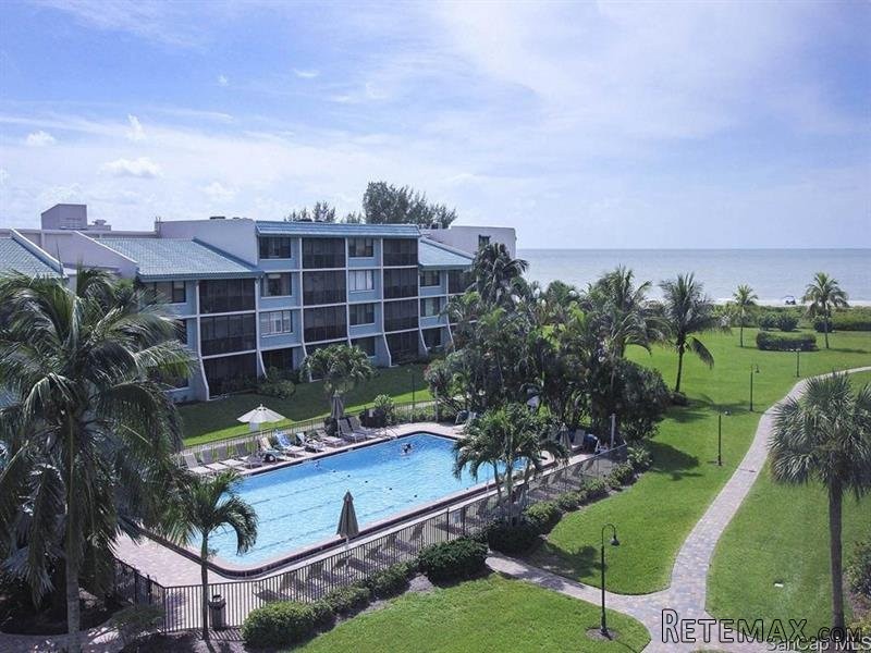 2 bedroom Condominium For Sale:..