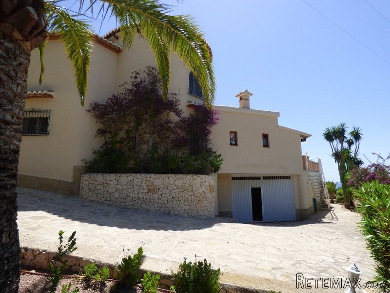 Luxury villa with sea views in Benissa - 2