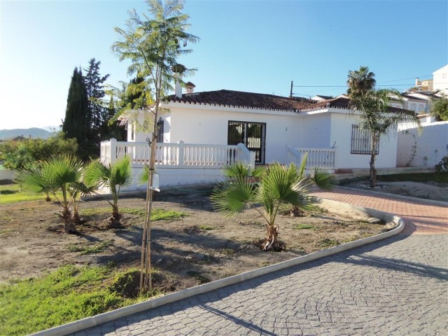 Villa - Fantastic 4 bedroom detached.. - 2