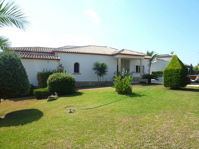 Villa for sale in Javea