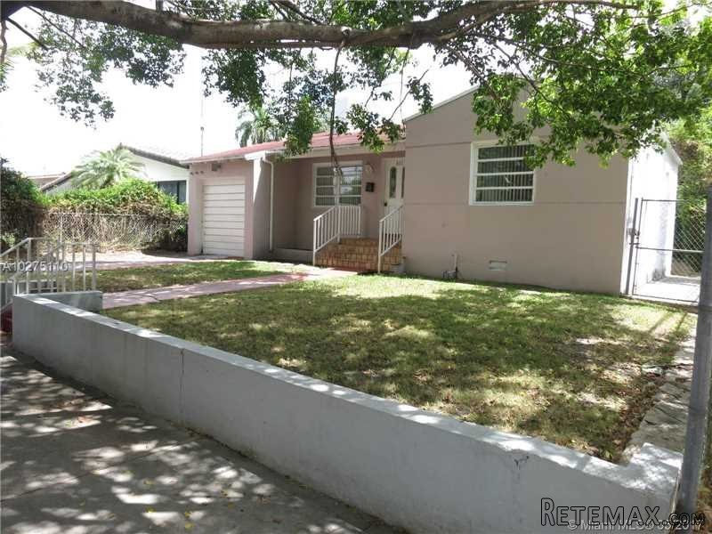 2 bedroom House For Sale: 311 SW 21st Rd - 2