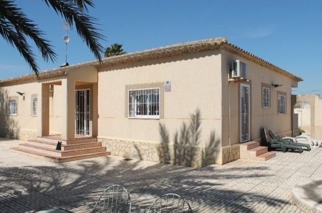 3 Bed Detached Villa with Private Pool