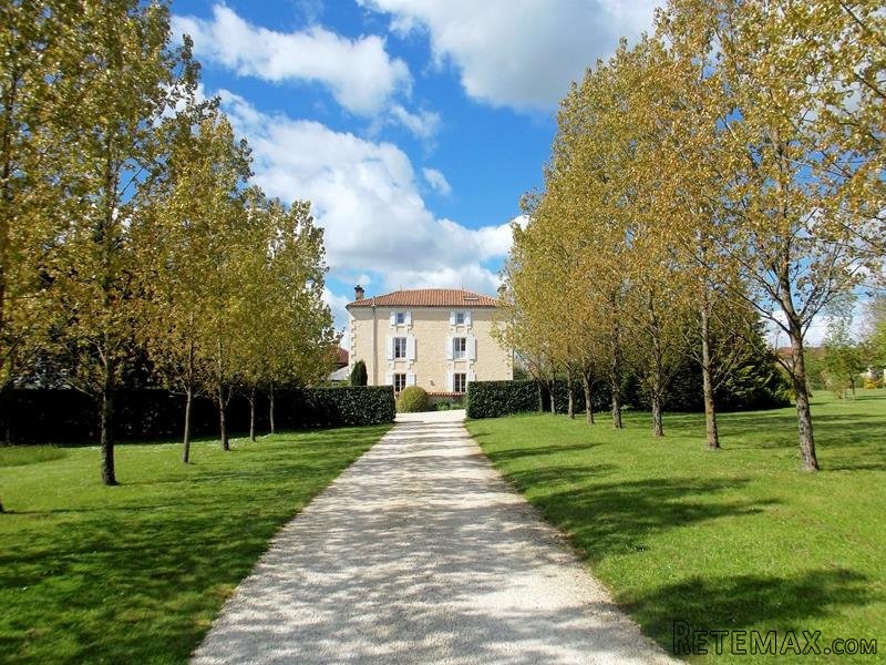 Beautiful Country House Set In Stunning..