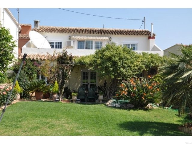 3 Bedrooms - Casa - Alicante - For Sale