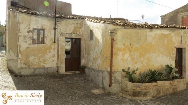 2 bedroom Apartment For Sale: via ronco..
