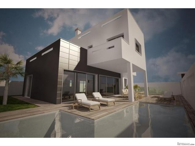 3 bedroom Villa For Sale: Villa, Mil..