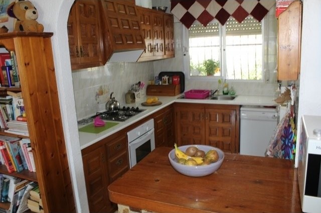 3 Bedroom Bungalow in Benidoleig - 2