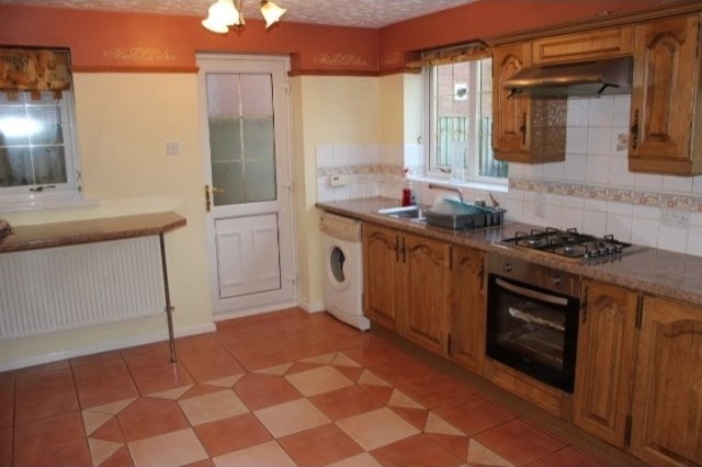 Superbly spacious and well presented.. - 2