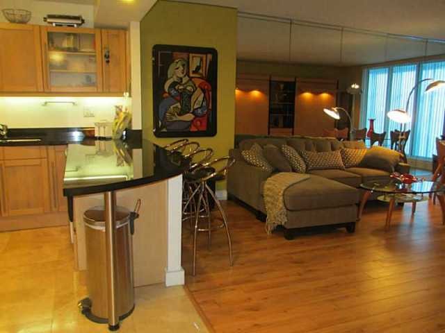 2301 COLLINS AV, 1516, Miami Beach, FL.. - 2