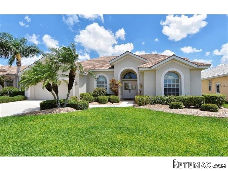 3 bedroom House For Sale: 886 Macaw..