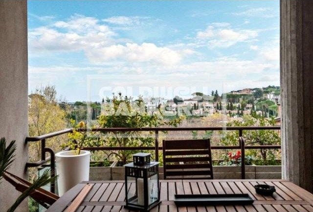 4 Bedrooms - Apartment - For Sale