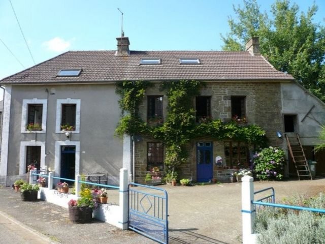 Vauce (53), Maison 4 Ch, Terrain, Garage