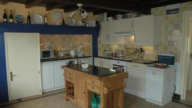 3 Bedroom Farm House For Sale - 2