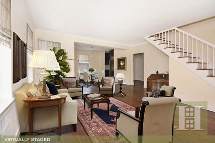 3 bedroom Apartment For Sale: 4977..