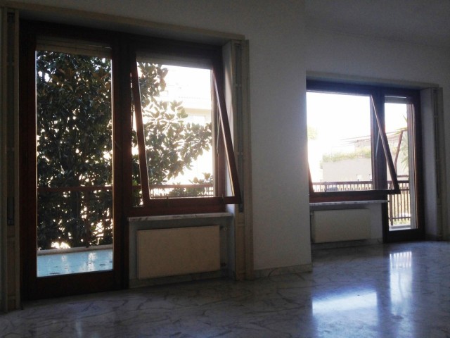 3 Bedrooms - Apartment - For Sale - 2