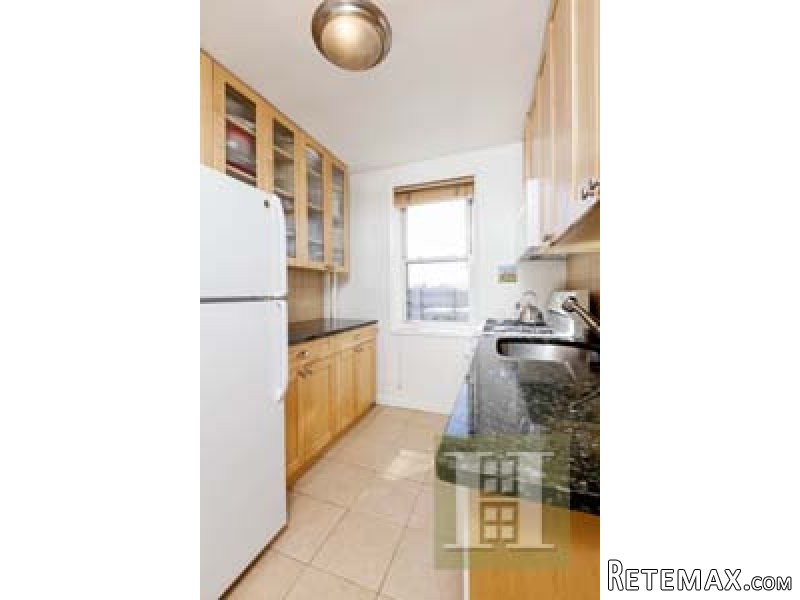 2 bedroom Property For Sale: 6601.. - 2