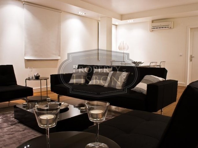 Luxury T3 Lisbon Apartment in Chiado
