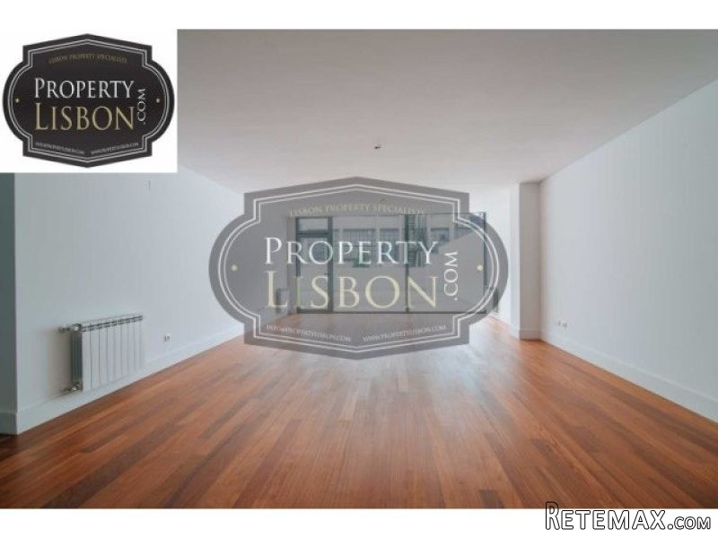 Newly Built T4 Duplex Lisbon Apartment..