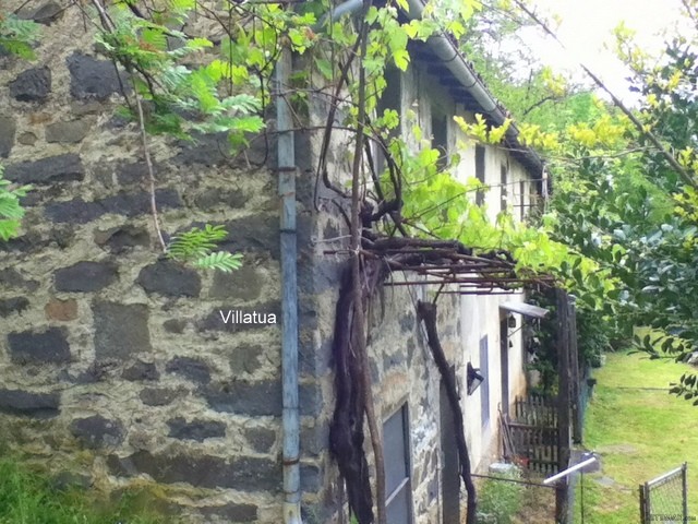 Country/farmhouse - For Sale -.. - 2