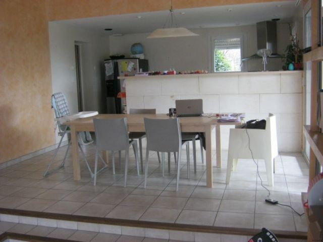 Spacious house with large living-room.. - 2