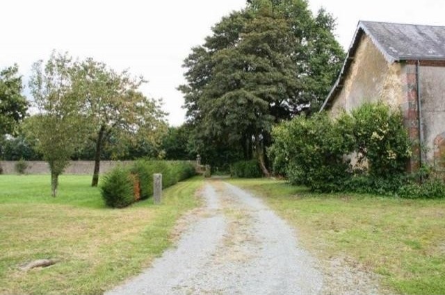 10 bedroom Castle For Sale: 85700.. - 2