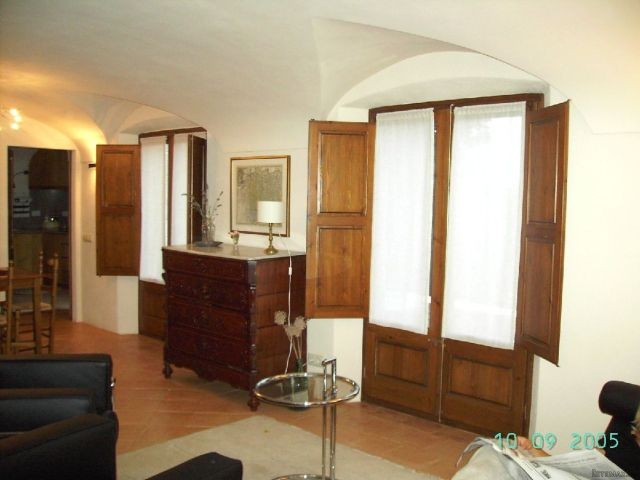 4 Bedrooms - Town House - Girona - For.. - 2