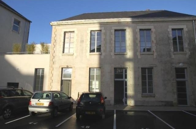 Flat For Sale: 86000 POITIERS
