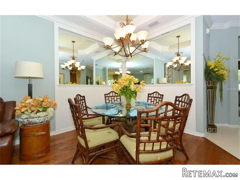 2 bedroom House For Sale: 11710.. - 2