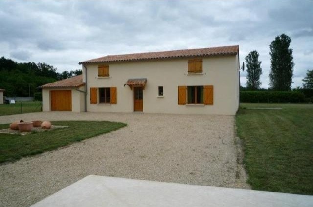 5 bedroom House For Sale: 86140.. - 2