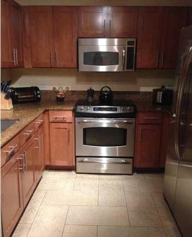 2 bedroom Flat For Sale: 8395 SW 73 AV..