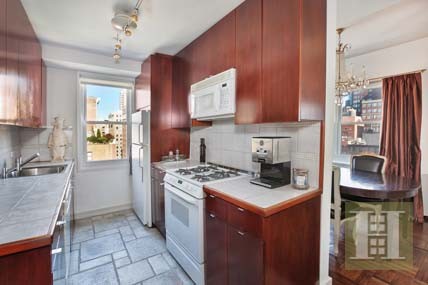 3 bedroom Apartment For Sale: 144 EAST.. - 2