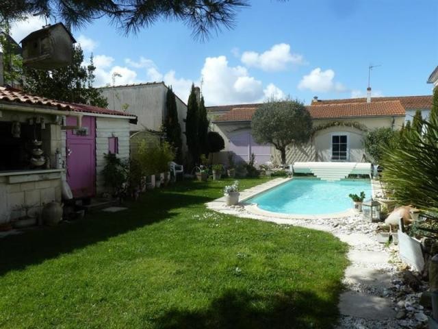 5 bedroom Village House For Sale: 17600.. - 2