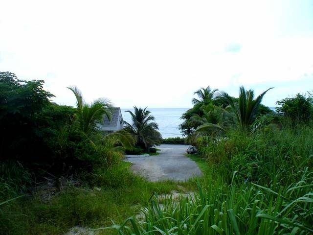 Singlefamilyvacant - Prime acreage..