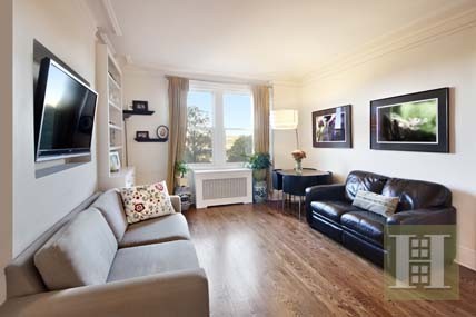 3 bedroom Apartment For Sale: 360..