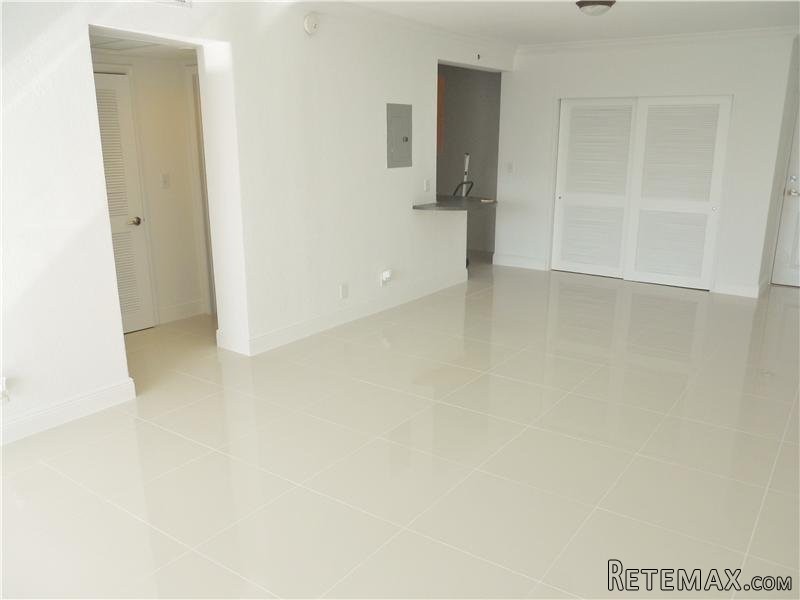 2 bedroom Flat For Sale: 401 69 ST #.. - 2