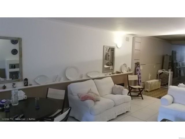 Good condition 2 bed townhouse - 2