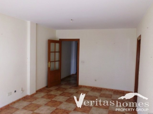 Ref: 1140 - Apartment for Sale in.. - 2