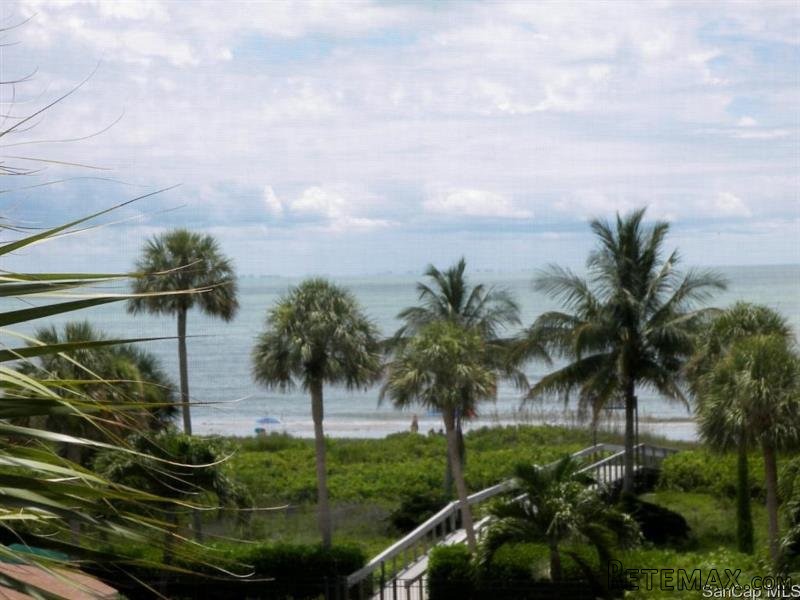 2 bedroom Condominium For Sale:..