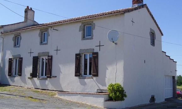 4 Bedroom Cottage For Sale